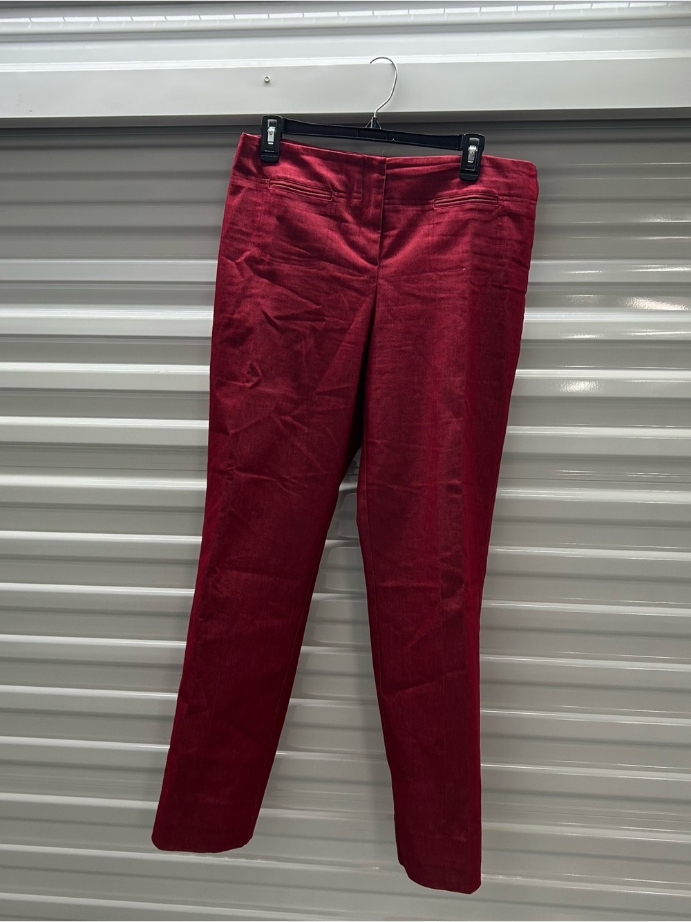 Straight-Leg Pants in Wine Red